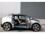 BMW i3 S 184pk Executive 120Ah 42 kWh/*Kashmir silver*/Lodge/Sunroof/Carplay/W-pomp/Camera/3-fase