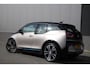 BMW i3 S 184pk Executive 120Ah 42 kWh/*Kashmir silver*/Lodge/Sunroof/Carplay/W-pomp/Camera/3-fase