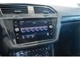 Volkswagen Tiguan 1.5 TSI ACT R-LINE navi camera pano leer trekhaak !!