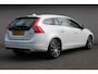 Volvo V60 D6 Plug-In Hybrid 283pk Geartronic AWD Momentum | Camera | Stoelverwarming | PDC | Cruise | NAVI