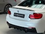 BMW 2-Serie Coupé M240i xDrive Executive - SCHUIFDAK - M PERFORMANCE UITLAAT - HARMAN KARDON