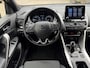 Mitsubishi Eclipse Cross 2.4 PHEV Intense+ | Stoel- en stuurverwarming | Elektrisch verstelbare stoelen | Trekhaak | Achteruitrijcamera | Parkeersensoren voor- en achter | Navi | Climate Control