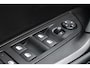 Peugeot 2008 PureTech 130 EAT8 Allure Pack Automaat | Trekhaak | Navigatie | Airco | Stoelverwarming |