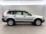 Volvo XC90 2.5 T Momentum 7p. | Youngtimer | Clima | Cruise | Trekhaak | Stoelverw. | Parkeersens. | NAP