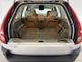 Volvo XC90 2.5 T Momentum 7p. | Youngtimer | Clima | Cruise | Trekhaak | Stoelverw. | Parkeersens. | NAP