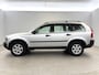 Volvo XC90 2.5 T Momentum 7p. | Youngtimer | Clima | Cruise | Trekhaak | Stoelverw. | Parkeersens. | NAP