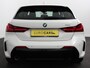 BMW 1-Serie 118i M-Sport Automaat Digitale Cockpit Climate control Stoel verwarming LED Sfeer verlichting Lichtmetalen velgen Navigatie Apple carplay/ Android auto Parkeersensoren