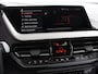 BMW 1-Serie 118i M-Sport Automaat Digitale Cockpit Climate control Stoel verwarming LED Sfeer verlichting Lichtmetalen velgen Navigatie Apple carplay/ Android auto Parkeersensoren