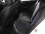 BMW 1-Serie 118i M-Sport Automaat Digitale Cockpit Climate control Stoel verwarming LED Sfeer verlichting Lichtmetalen velgen Navigatie Apple carplay/ Android auto Parkeersensoren