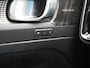 Volvo XC40 Pro Recharge Pure Electric 70kWh 232pk | Panodak | Adaptive Cruise | 360 Camera | Warmtepomp | Sportstoelen Memory & Verwarmd | Harman / Kardon | Google Assistent | 20"L.M | Stuur Verwarmd | Keyless | Blis | DAB |