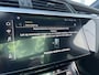 Audi E-tron 55 quattro S-Line 95 kWh / 94% SOH/ LUCHTVERING/ 408 PK/ PANO/ 2X S-LINE/ CAMERA/ PARK. SENSOREN/ MEMORY SEATS/ ELEK. ACHTERKLEP/ STOELVERWARM./ SMARTPHONE INTERFACE/ ADAPT. CRUISE/ AFDAAL ASSISTENT/ NAVI/ CLIMA/ DAB