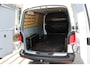 Volkswagen Transporter 2.0 TDI 110pk L2H1 28 Eco Business Navigatie by App / Cruise control / Parkeersensoren / Bijrijdersbank / Trekhaak