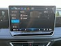 Volkswagen Tiguan 2.0 TDI R-Line Stoelverwarming Massage Apple carplay Virtueel display Achterruitrij camera Navigatiesysteem
