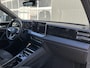 Volkswagen Tiguan 2.0 TDI R-Line Stoelverwarming Massage Apple carplay Virtueel display Achterruitrij camera Navigatiesysteem