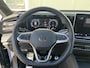 Volkswagen Tiguan 2.0 TDI R-Line Stoelverwarming Massage Apple carplay Virtueel display Achterruitrij camera Navigatiesysteem