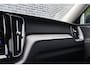 Volvo XC60 2.0 T6 Plug-in Hybrid AWD Ultimate Bright | PHEV Long Range | 360 Graden Camera | Panoramadak | Head-up Display | Harman Kardon Audio | Keyless Entry | Elektrische Achterklep | Cruise Control Adaptief | Lederen Bekleding | Navigatie | Apple Carplay | Android Auto