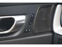 Volvo XC60 2.0 T6 Plug-in Hybrid AWD Ultimate Bright | PHEV Long Range | 360 Graden Camera | Panoramadak | Head-up Display | Harman Kardon Audio | Keyless Entry | Elektrische Achterklep | Cruise Control Adaptief | Lederen Bekleding | Navigatie | Apple Carplay | Android Auto