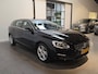 Volvo V60 2.4 D5 Twin Engine Momentum - Stoelverwarming - Navi