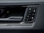 Porsche Cayenne 3.0 E-Hybrid Black Edition | SportDesign | Trekhaak | Achterasbest. | Sportuitlaat | HUD | Bijrijdersdisplay |