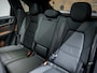 Porsche Cayenne 3.0 E-Hybrid Black Edition | SportDesign | Trekhaak | Achterasbest. | Sportuitlaat | HUD | Bijrijdersdisplay |