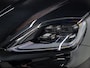 Porsche Cayenne 3.0 E-Hybrid Black Edition | SportDesign | Trekhaak | Achterasbest. | Sportuitlaat | HUD | Bijrijdersdisplay |
