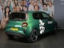 Renault Twingo urban range techno 80pk - Demo! - Stoelverwarming - Parkeerassistent - Dodehoek
