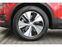 Volvo XC40 T4 211PK Automaat Recharge Inscription Expression | Trekhaak | AppleCarplay | PDC + Camera | El. Achterklep | 18" LMV | Climate Control |