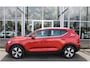 Volvo XC40 T4 211PK Automaat Recharge Inscription Expression | Trekhaak | AppleCarplay | PDC + Camera | El. Achterklep | 18" LMV | Climate Control |