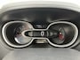 Renault Trafic 2.0 dCi 120pk L2H1 Airco Cruise control Trekhaak 2000kg trekgewicht Parkeersensoren achter 3-Persoons Bluetooth telefoonverbinding 1e eigenaar Euro 6