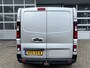 Renault Trafic 2.0 dCi 120pk L2H1 Airco Cruise control Trekhaak 2000kg trekgewicht Parkeersensoren achter 3-Persoons Bluetooth telefoonverbinding 1e eigenaar Euro 6