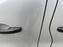 Renault Trafic 2.0 dCi 120pk L2H1 Airco Cruise control Trekhaak 2000kg trekgewicht Parkeersensoren achter 3-Persoons Bluetooth telefoonverbinding 1e eigenaar Euro 6