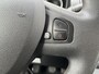 Renault Trafic 2.0 dCi 120pk L2H1 Airco Cruise control Trekhaak 2000kg trekgewicht Parkeersensoren achter 3-Persoons Bluetooth telefoonverbinding 1e eigenaar Euro 6