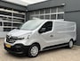 Renault Trafic 2.0 dCi 120pk L2H1 Airco Cruise control Trekhaak 2000kg trekgewicht Parkeersensoren achter 3-Persoons Bluetooth telefoonverbinding 1e eigenaar Euro 6