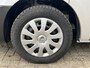 Renault Trafic 2.0 dCi 120pk L2H1 Airco Cruise control Trekhaak 2000kg trekgewicht Parkeersensoren achter 3-Persoons Bluetooth telefoonverbinding 1e eigenaar Euro 6