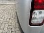 Renault Trafic 2.0 dCi 120pk L2H1 Airco Cruise control Trekhaak 2000kg trekgewicht Parkeersensoren achter 3-Persoons Bluetooth telefoonverbinding 1e eigenaar Euro 6