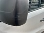 Renault Trafic 2.0 dCi 120pk L2H1 Airco Cruise control Trekhaak 2000kg trekgewicht Parkeersensoren achter 3-Persoons Bluetooth telefoonverbinding 1e eigenaar Euro 6