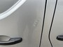 Renault Trafic 2.0 dCi 120pk L2H1 Airco Cruise control Trekhaak 2000kg trekgewicht Parkeersensoren achter 3-Persoons Bluetooth telefoonverbinding 1e eigenaar Euro 6