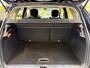 Renault Captur 0.9 TCe Expression met trekhaak en parkeersensoren en navigatie en bluetooth telefoon en airco