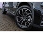 Lynk & Co 01 1.5 Core Plug-in Hybrid | Elegante SUV met 1.800 kg trekvermogen | Afneembare trekhaak | Nieuw model | LM velgen 19 inch | Adaptive Cruise Control | Premium Audio Systeem | Apple Carplay/Android Auto | Stoelverwarming | Achteruitrijcamera | Keyless Entry