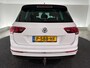 Volkswagen Tiguan 1.5 TSI ACT Highline Business R | TREKHAAK | STOEL-STUURVERW. | ADAP. CRUISE |