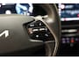 Kia Niro EV e-Niro DynamicLine 64.8 kWh 3-fase [ Navi Adapt.cruise Camera Stoel-en stuurverwarming ]