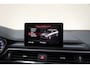 Audi A4 AVANT 40TFSI Sport S line black edition Aut. [ Half- Leder Apple / Android Stoelverwarming Navi ]