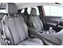 Peugeot 3008 1.2 PureTech Allure Pack Business | Apple carplay/ Android auto | Achteruitrijcamera | Stoelverwarming | Navigatie | Climate control | Lichtmetalen velgen 18'' |