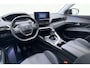 Peugeot 3008 1.2 PureTech Allure Pack Business | Apple carplay/ Android auto | Achteruitrijcamera | Stoelverwarming | Navigatie | Climate control | Lichtmetalen velgen 18'' |