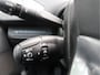 Peugeot 2008 1.2 Benzine * Style Edition * Navigatie * Parkeersensoren * Lichtmetalen Velgen * Climate & Cruise Control * DIstributieriem 2025 vervangen * Vingerhoets; Vierde Generatie Eersteklas Service !