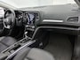 Renault Megane E-Tech Estate 1.6 Plug-In Hybrid 160 Business Edition One | Automaat | Panoramadak | Lederen Bekleding | Stoel + Stuurverwarming | Camera | Sfeerverlichting |