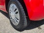 Volkswagen Up! 1.0 move up! BlueMotion 5DRS Airco Navi Stoelverwarming Electrische Ramen Trekhaak Perfect Onderhouden NAP