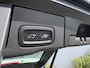 Volvo XC60 2.0 T5 Momentum | Bowers Wilkins Audio | Panoramadak | Head-up Display | 360 Graden Camera | Luchtvering | Sportstoelen | Lederen Bekleding | BLIS | Cruise Control Adaptief | Navigatie | Keyless Entry | Elektrische Achterklep | Parkeerverwarming | Stoelverwarming voor en achter
