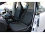 Volkswagen Up! 1.0 BMT 60pk move up! / Camera / Cruise control / Parkeersensoren a