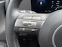 Hyundai Kona Electric Pure Edition 64.8 kWh / Stuur & Stoelverwarming / Navigatie / Achteruitrijcamera / Apple CarPlay & Android Auto / Parkeersensoren V + A /